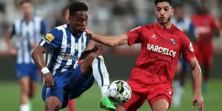 深圳男篮训练开放日;赛后战术微调引欢呼;葡超在即;轮换策略成焦点的简单介绍 深圳男篮训练开放日;赛后战术微调引欢呼;葡超在即;轮换策略成焦点的简单介绍